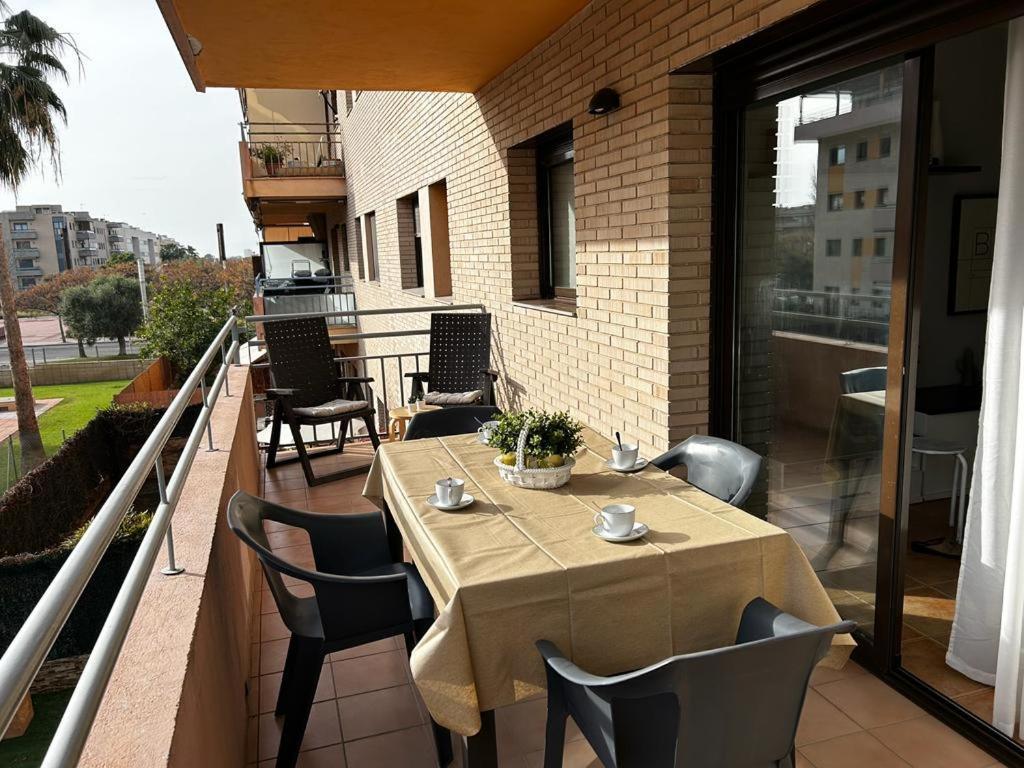 Apartamentos Los Tulipanes Salou Exterior photo